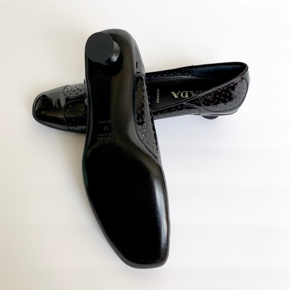 PRADA Black Patent Leather Dot Shoes - Picture 5 of 6